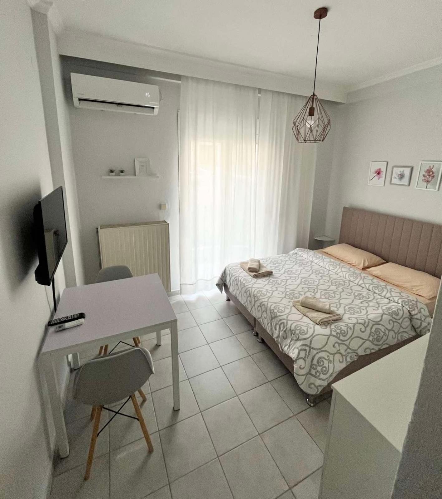 Nikoletta'S Studio Komotiní Kültér fotó